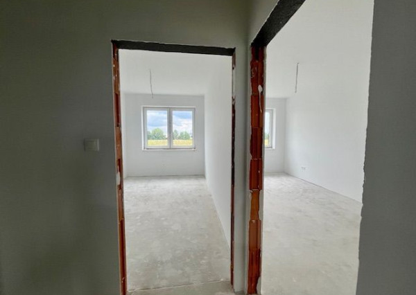 Rovinka -predaj 4 izbový byt so záhradkou.