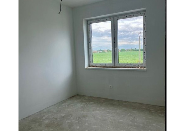 Rovinka -predaj 4 izbový byt so záhradkou.