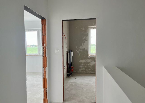 Rovinka -predaj 4 izbový byt so záhradkou.