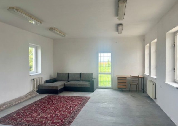 Prenájom skladového  priestoru v obci Štvrtok na Ostrove.