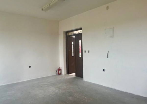 Prenájom skladového  priestoru v obci Štvrtok na Ostrove.