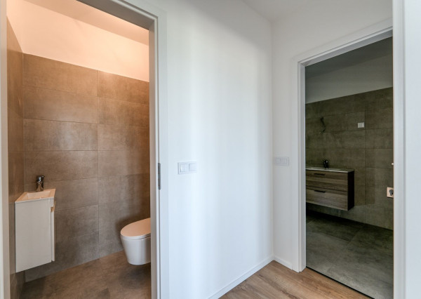 Rajka -BEZ PLATENIA PRISPEVKU: Predaj : tehlových 2-3 -izbových bytov -novostavba.