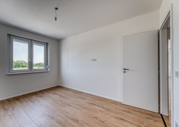 Rajka -BEZ PLATENIA PRISPEVKU: Predaj : tehlových 2-3 -izbových bytov -novostavba.