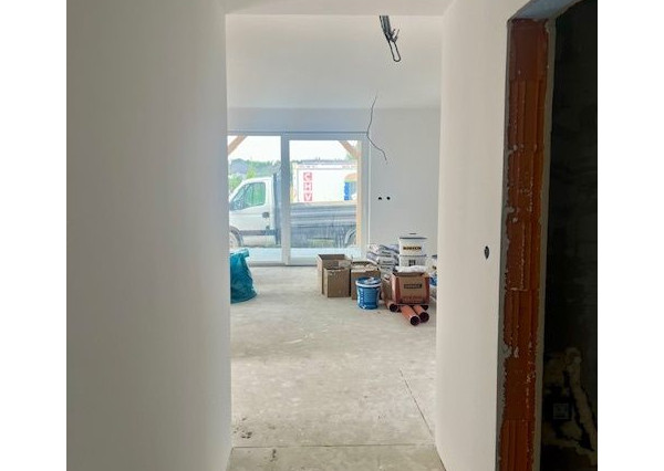 Na predaj 4 izbový bungalov v stave holodomu - obec Kyselica.