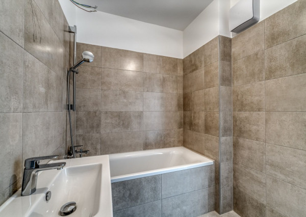 Rajka -BEZ PLATENIA PRISPEVKU: Predaj : tehlových 2-3 -izbových bytov -novostavba.