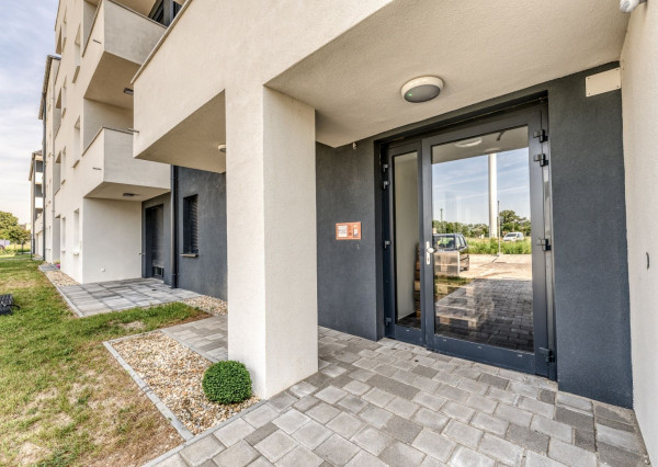 Rajka -BEZ PLATENIA PRISPEVKU: Predaj : tehlových 2-3 -izbových bytov -novostavba.