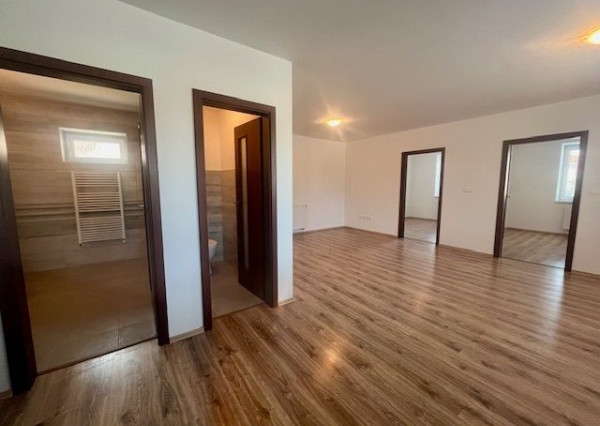 Predaj pekného 3-izb. bytu s vlastným kúrením v novostavbe - Trstená na Ostrove.