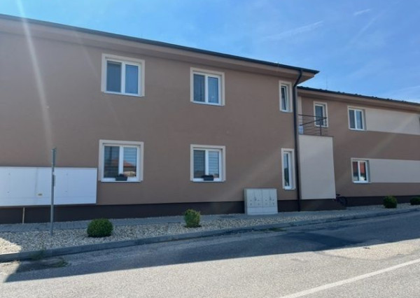 Predaj pekného 3-izb. bytu s vlastným kúrením v novostavbe - Trstená na Ostrove.