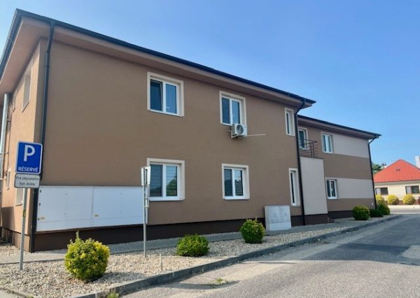 Predaj pekného 3-izb. bytu s vlastným kúrením v novostavbe - Trstená na Ostrove.