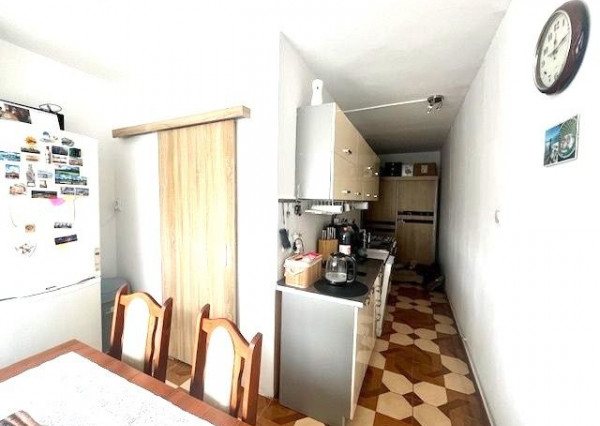 REZERVOVANÉ - Predaj 2 izb.bytu  s garážou v obci Veľké Uľany.