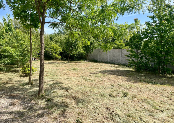 Pekný slnečný stavebný pozemok 750m2 na predaj - Gabčíkovo.