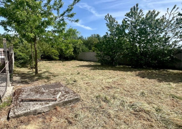 Pekný slnečný stavebný pozemok 750m2 na predaj - Gabčíkovo.