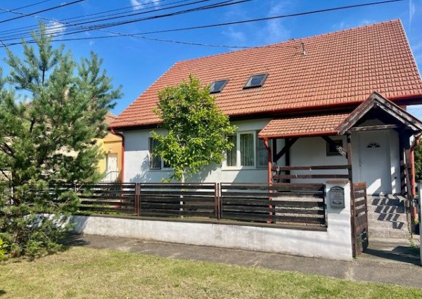 Imperium RK Vám ponúka na predaj 4 izbový rodinný dom za susednými hranicami v  HEGYESHALOME.