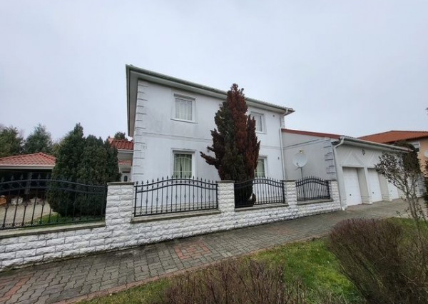 Predaj viacgeneračného domu v maďarskom meste Mosonmagyaróvár.