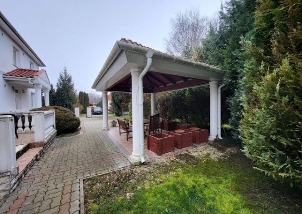 Predaj viacgeneračného domu v maďarskom meste Mosonmagyaróvár.