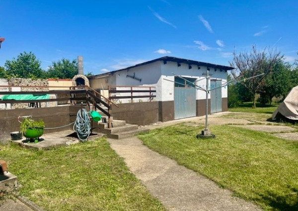 Imperium RK Vám ponúka na predaj 4 izbový rodinný dom za susednými hranicami v  HEGYESHALOME.