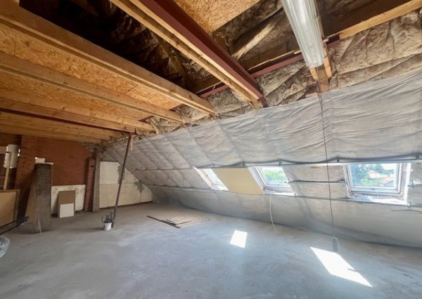 Imperium RK Vám ponúka na predaj 4 izbový rodinný dom za susednými hranicami v  HEGYESHALOME.