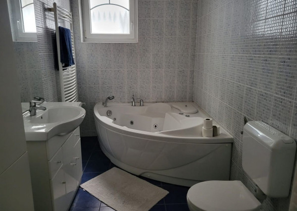 Predaj viacgeneračného domu v maďarskom meste Mosonmagyaróvár.