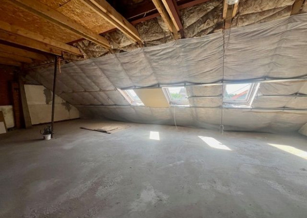 Imperium RK Vám ponúka na predaj 4 izbový rodinný dom za susednými hranicami v  HEGYESHALOME.