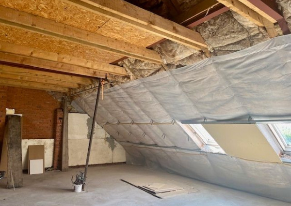 Imperium RK Vám ponúka na predaj 4 izbový rodinný dom za susednými hranicami v  HEGYESHALOME.