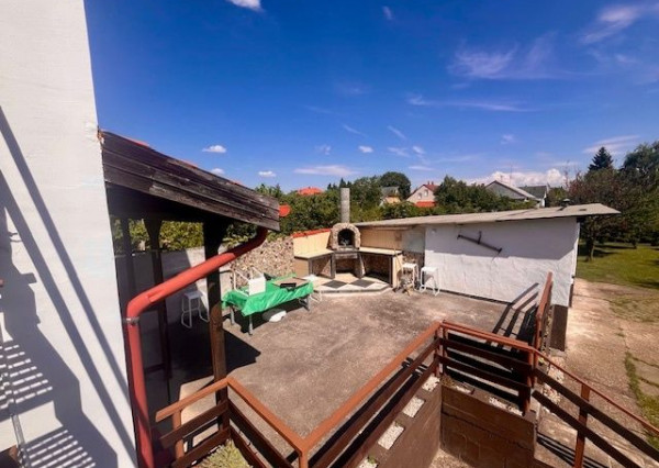 Imperium RK Vám ponúka na predaj 4 izbový rodinný dom za susednými hranicami v  HEGYESHALOME.