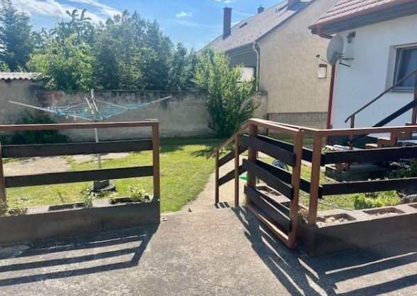 Imperium RK Vám ponúka na predaj 4 izbový rodinný dom za susednými hranicami v  HEGYESHALOME.