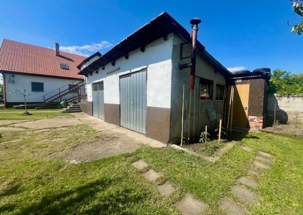 Imperium RK Vám ponúka na predaj 4 izbový rodinný dom za susednými hranicami v  HEGYESHALOME.