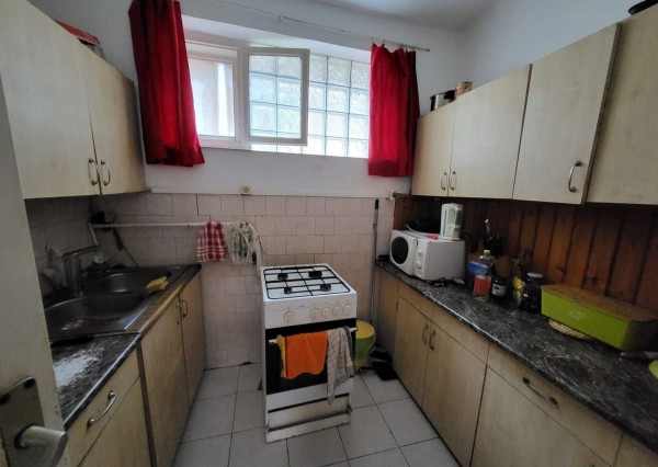 Na predaj 4izb. starší rodinný dom na 9 árovom pozemku v Maďarsku, obec Jánossomorja.