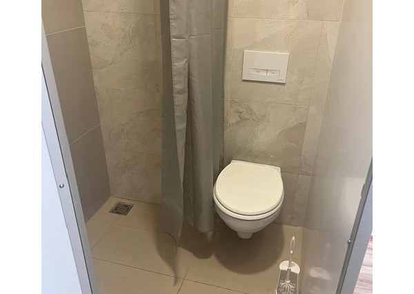 Prenájom nebytových a kancelárskych priestorov v obci Štvrtok na Ostrove.