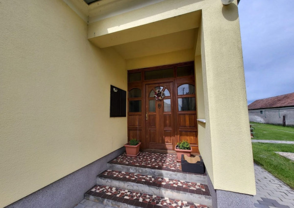 Predaj rodinného domu  blízko Bratislavy - Dunakiliti.