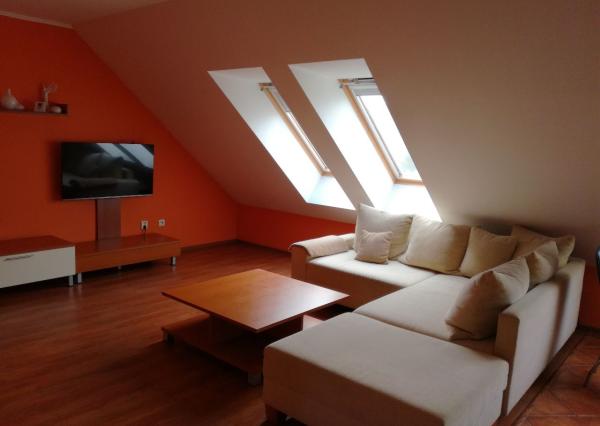 Prenájom nadštandardného 2 izb.bytu aj so zariadením v Šamoríne,Školská ul.