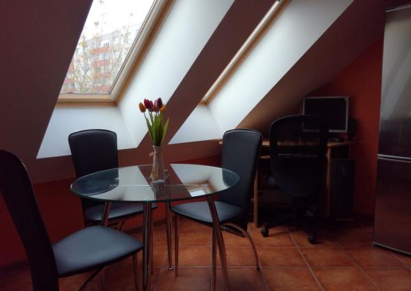 Prenájom nadštandardného 2 izb.bytu aj so zariadením v Šamoríne,Školská ul.