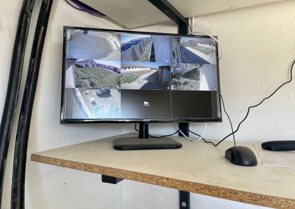 Prenájom skladových / výrobných priestorov 2km od Dunajskej Stredy, Šipošovské Kračany. Warehouse and production hall for a rent.