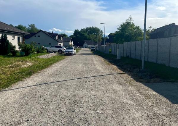 Predaj stavebné pozemky 769 m2 a 720 m2 v obci DUNASZIGET, Maďarsko - CENA : 61 eur / m2