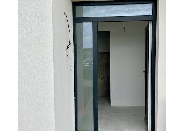 Rovinka -predaj 4 izbový byt so záhradkou.