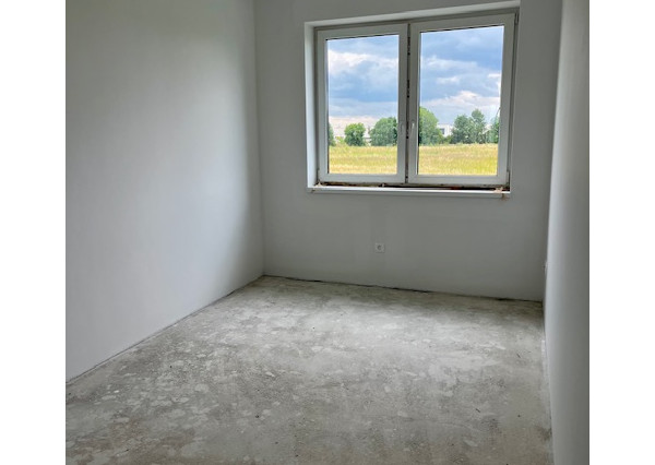 Rovinka -predaj 4 izbový byt so záhradkou.