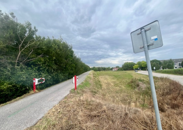 Rovinka -predaj 4 izbový byt so záhradkou.