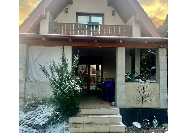 Na predaj  rekreačná chata s trvalým užívaním v lukratívnej časti Šamorína.