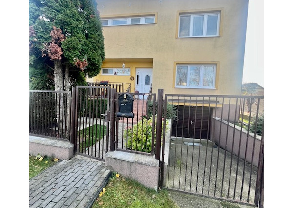 Komfortné bývanie v dvojgeneračnom 4 izbovom dome -Šamorín.