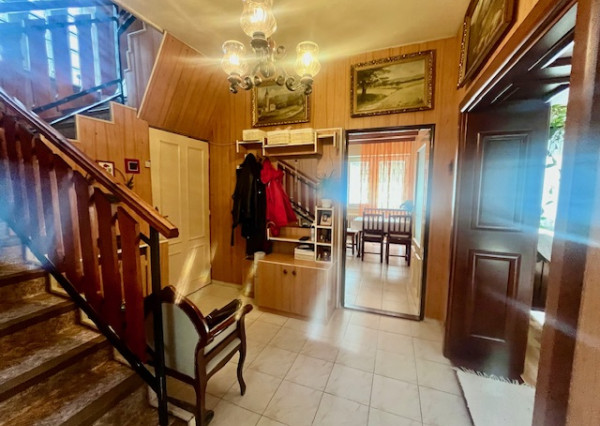 Komfortné bývanie v dvojgeneračnom 4 izbovom dome -Šamorín.