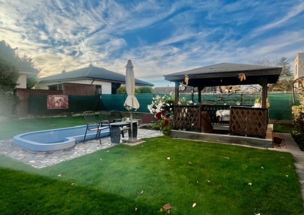 Komfortné bývanie v dvojgeneračnom 4 izbovom dome -Šamorín.