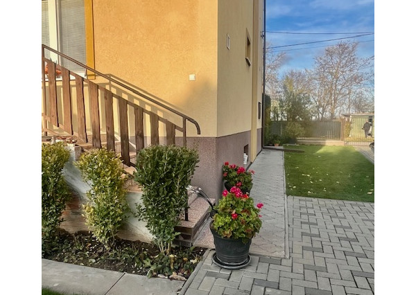 Komfortné bývanie v dvojgeneračnom 4 izbovom dome -Šamorín.