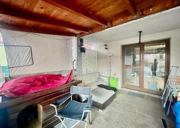 Na predaj  rekreačná chata s trvalým užívaním v lukratívnej časti Šamorína.