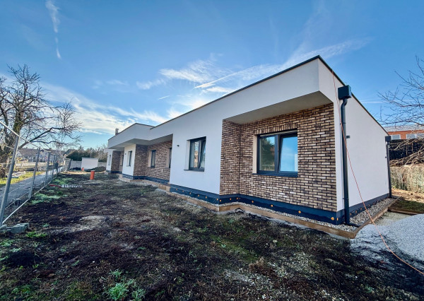 Alžbetin Dvor – Váš nový domov je tesne pred dokončením. Predaj 4 izb. rodinného domu v centre Miloslavova.