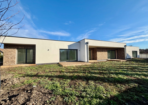 Alžbetin Dvor – Váš nový domov je tesne pred dokončením. Predaj 4 izb. rodinného domu v centre Miloslavova.