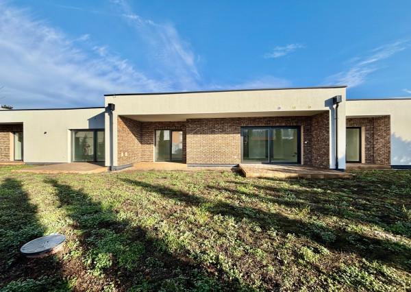 Alžbetin Dvor – Váš nový domov je tesne pred dokončením. Predaj 4 izb. rodinného domu v centre Miloslavova.