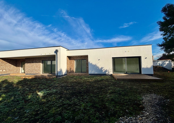 Alžbetin Dvor – Váš nový domov je tesne pred dokončením. Predaj 4 izb. rodinného domu v centre Miloslavova.