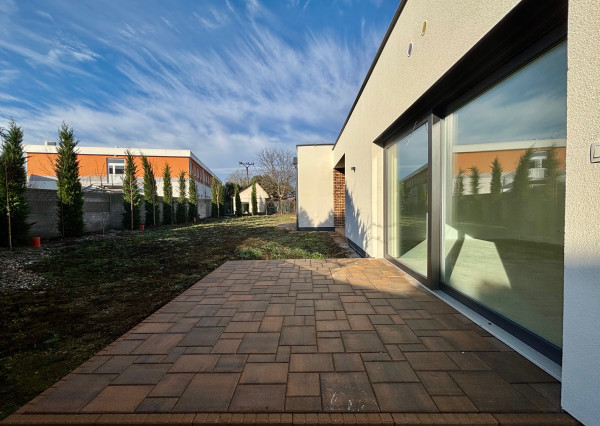 Alžbetin Dvor – Váš nový domov je tesne pred dokončením. Predaj 4 izb. rodinného domu v centre Miloslavova.