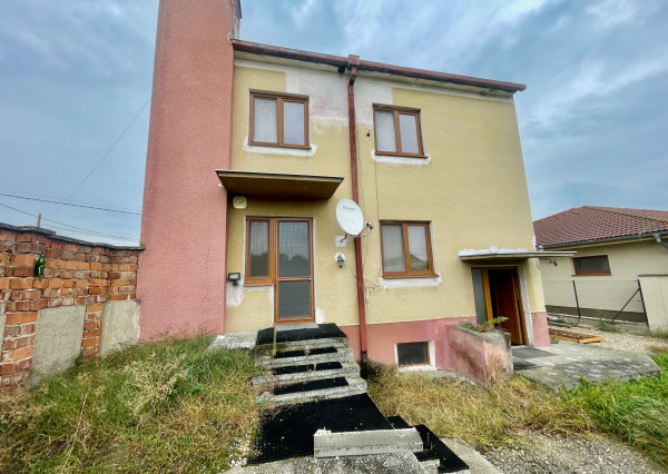 Gabčíkovo - predaj 4 izb. rodinného domu v okrajovej časti mesta.