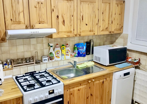 Šamorín - predaj 3 izb. zariadeného bytu so špajzou v okrajovej časti mesta.